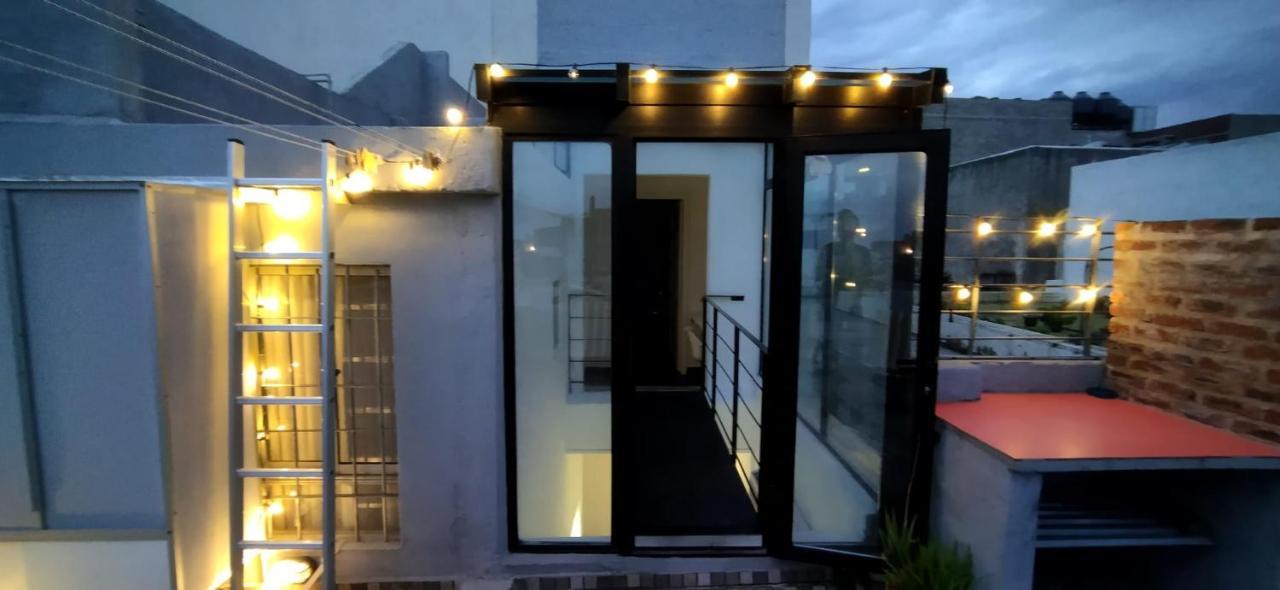 House With Large Terrace, Jacuzzi And Gated Parking For One Car Villa Montevideo Dış mekan fotoğraf